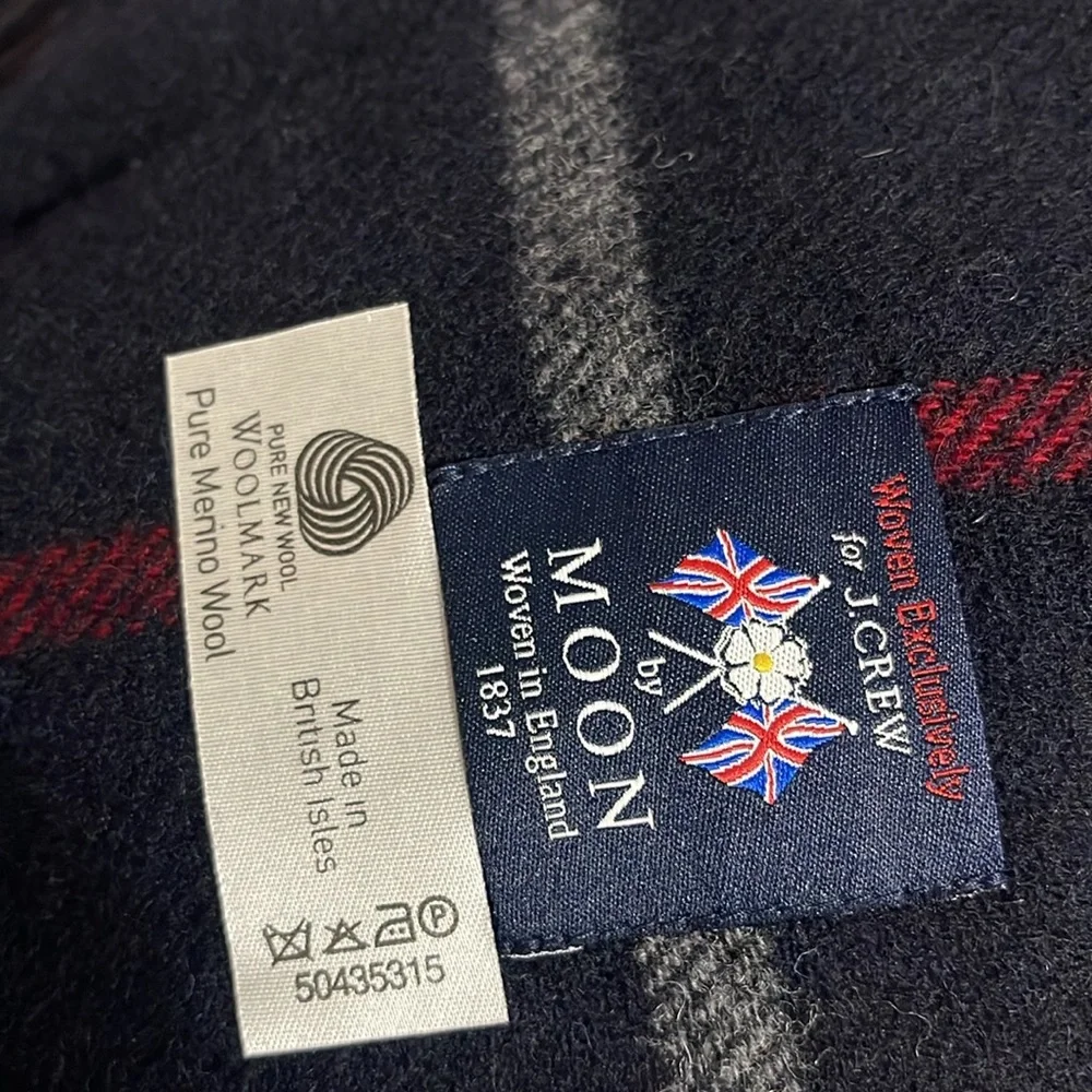 J.Crew men’s plaid wool scarf by Moon woven in England